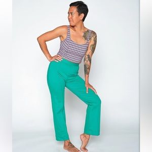 Trade w/ @jazzebra for Tessa Pant in Emerald Size L